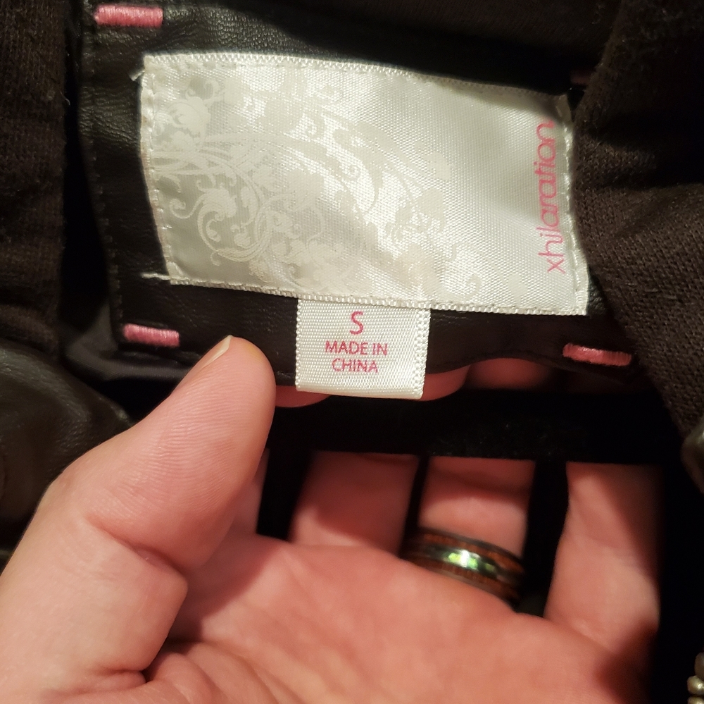 Jacket - Picture 2 of 4